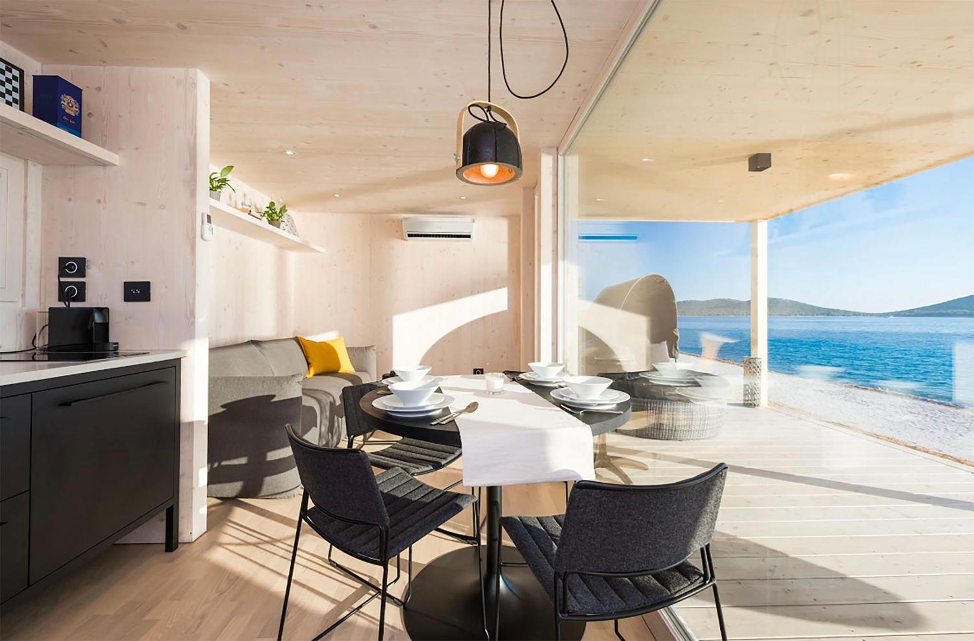 Buqez Eco Resort - Beachfront 20 & House 42 Drage Room photo
